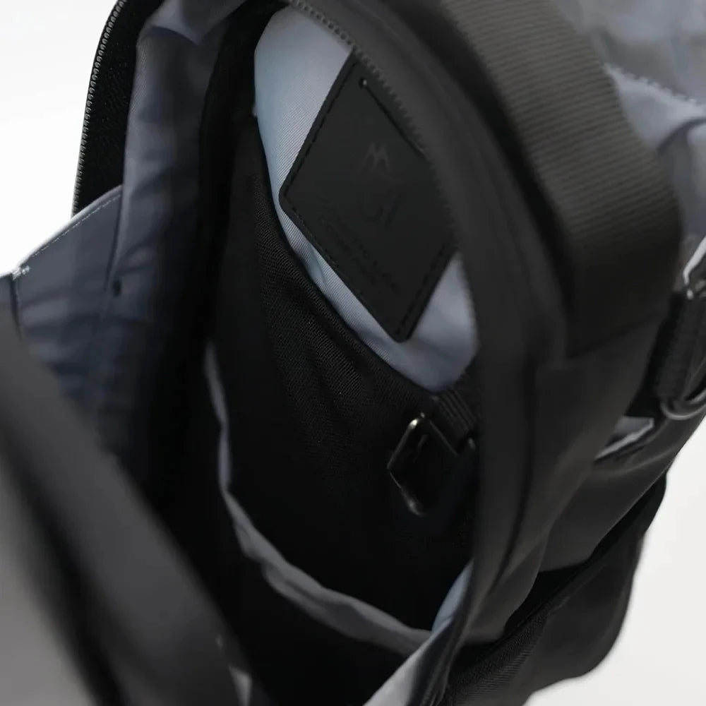 Magnetic Water Bottle Bag for Gym - Trendi Gadgets